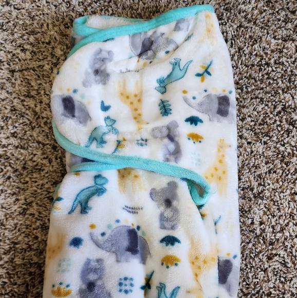 DreamGro Swaddle - Picture 2 of 4